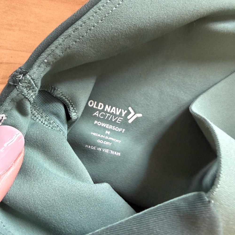 Old Navy Active Olive Sportswear - Picture 4 of 10